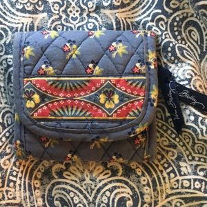 •Vera Bradley• NWOT Wallet